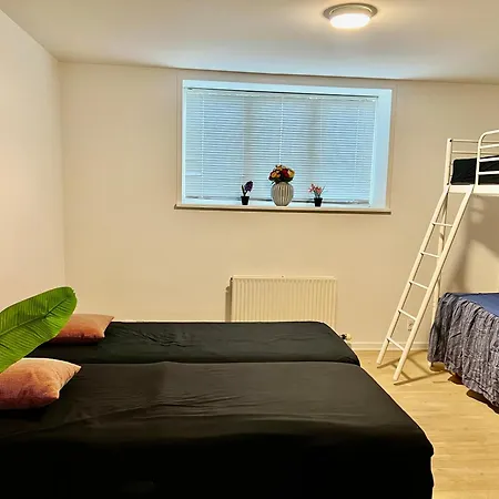 5 Minute Walk To Lego House - 2 Bedrooms 80m2 With Garden Apartament Billund